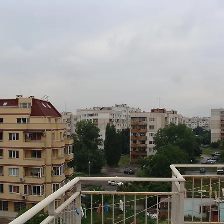 Apartament Georgos *
